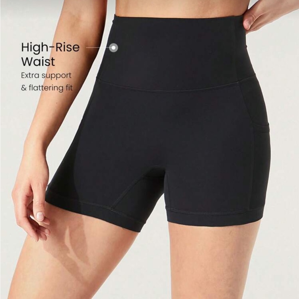 GlowMode FeatherFit 4.3” Inseam Bike Shorts – Black (Size Small / 4)